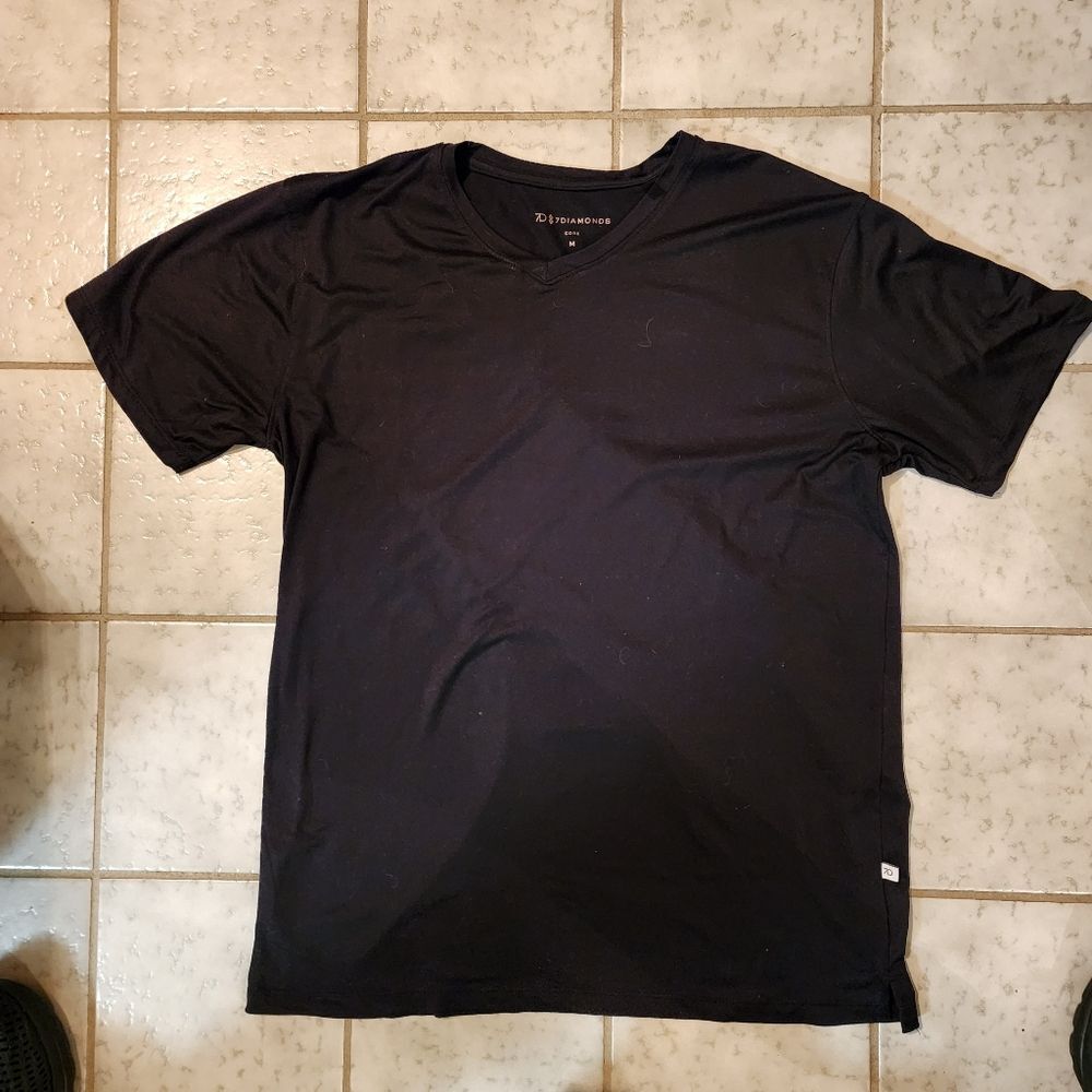 7DIAMONDS mens Black V Neck Core T Shirt Sz M Quiet Lux Performance Minimal - Picture 15 of 16
